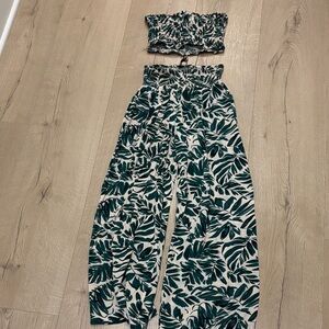 Aakaa Green Leaf Print Strapless Jumpsuit